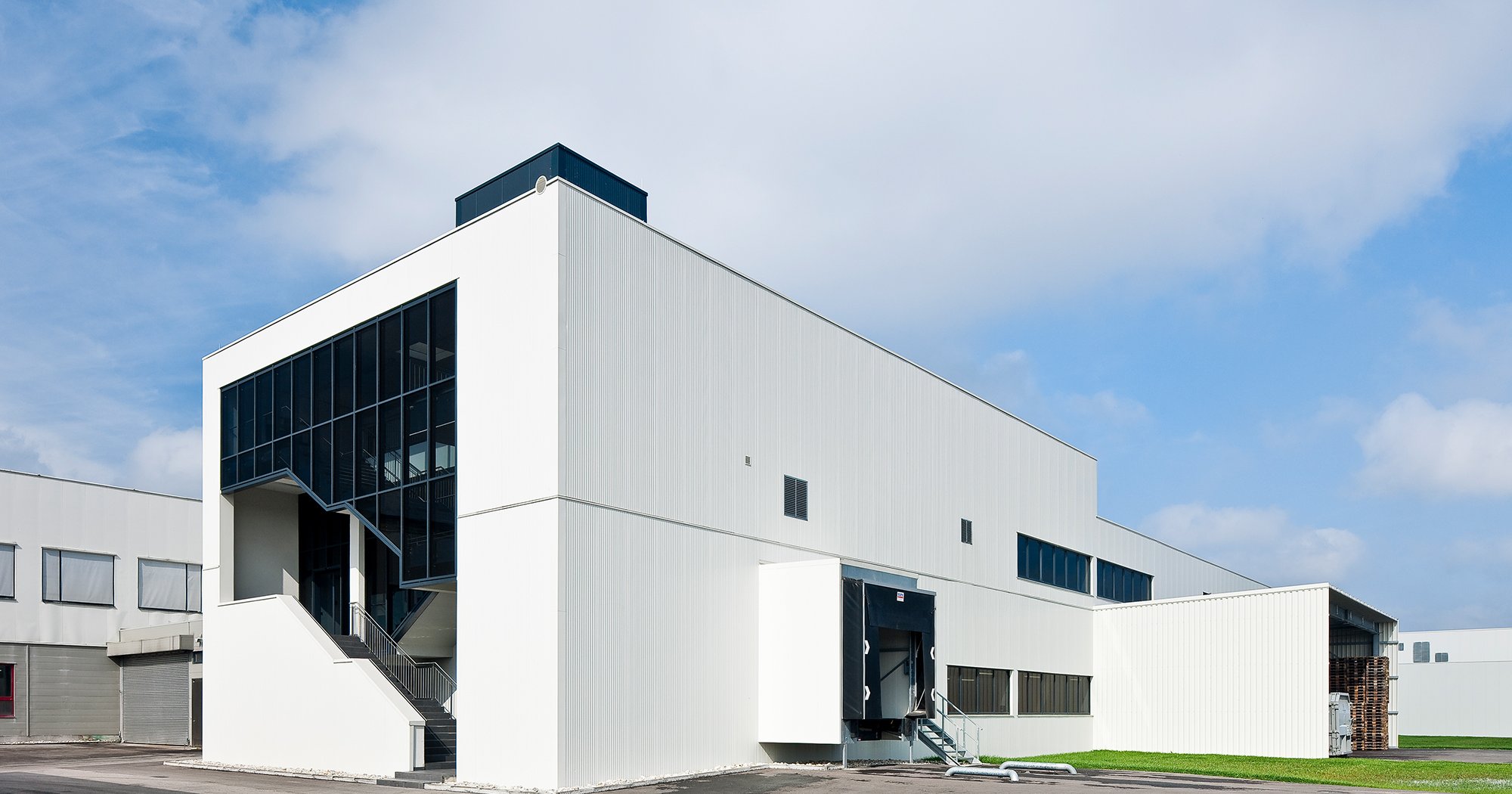 Rudolf Großfurtner GmbH | Referenzen Industriebau: Peneder